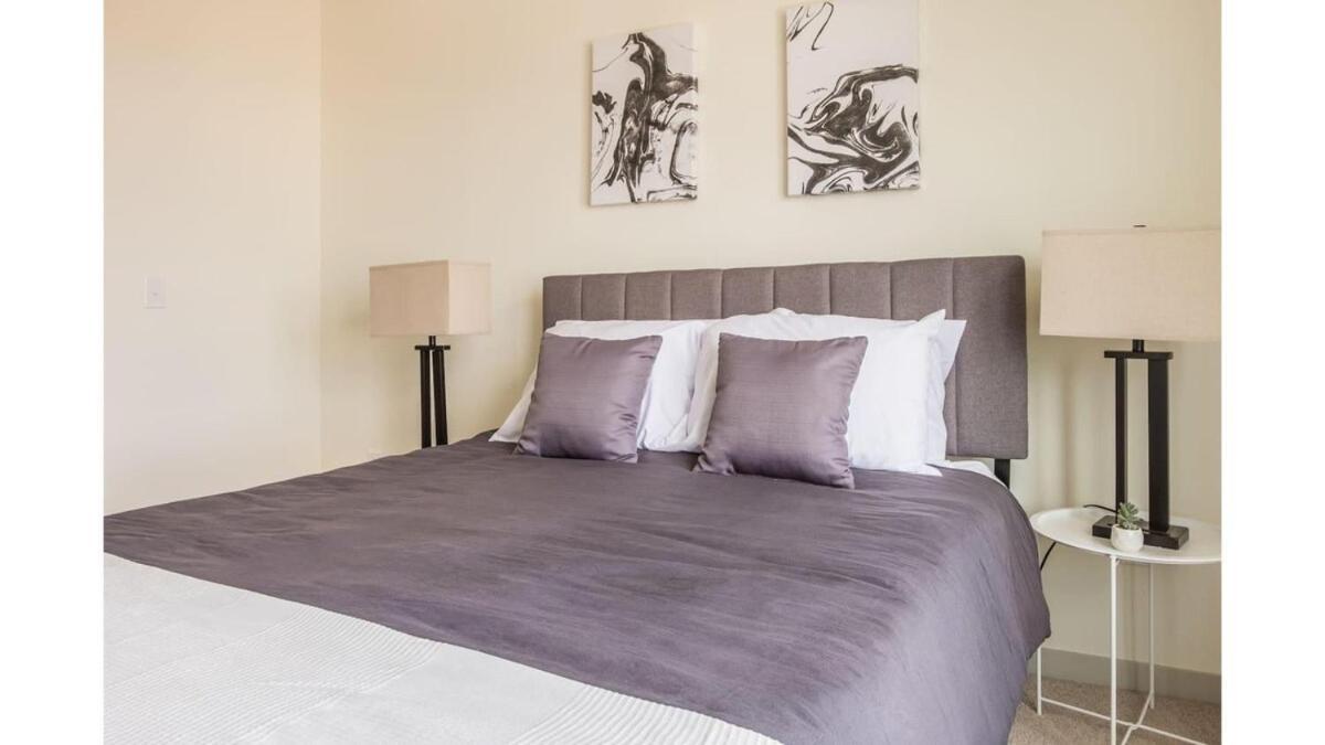 Stunning Nulu 1Br Cozysuites 03 Луїсвілл Екстер'єр фото