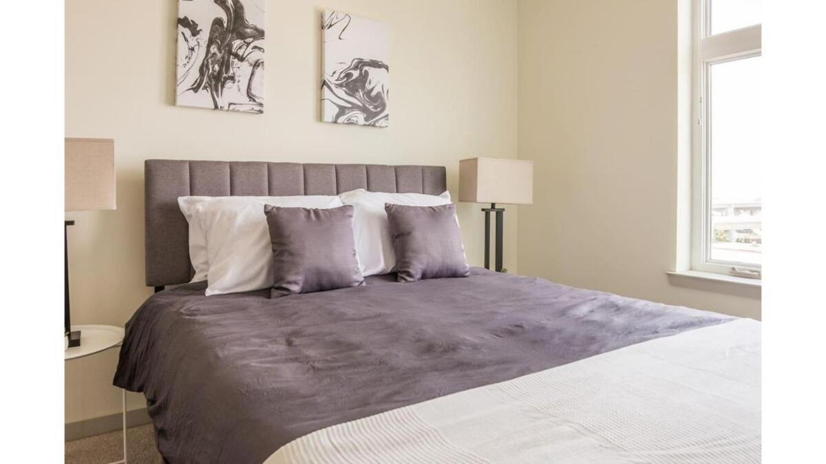 Stunning Nulu 1Br Cozysuites 03 Луїсвілл Екстер'єр фото